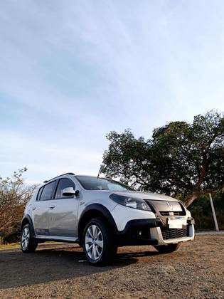 RENAULT SANDERO 1.6 STEPWAY 16V FLEX 4P MANUAL RENAULT SANDERO 1.6 STEPWAY 16V FLEX 4P MANUAL